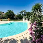 Grazia - Piscine Vila *