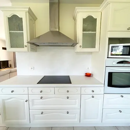 Grazia - Piscine Vila